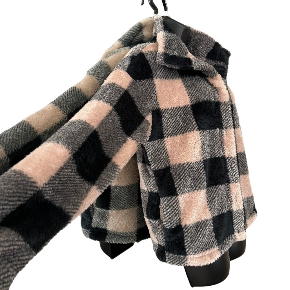 Plaid Jacket Button Up in Small - Picture 3 of 10